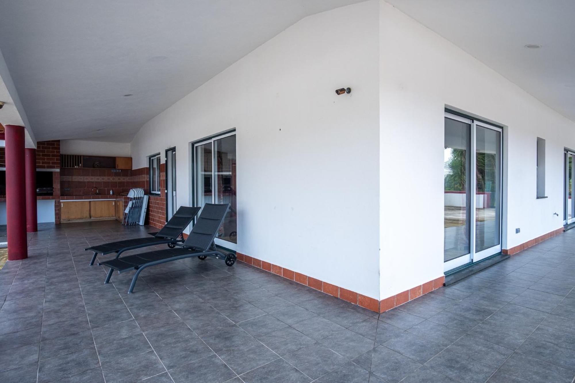 Chale D'Angra Guest House Angra do Heroismo Exterior photo
